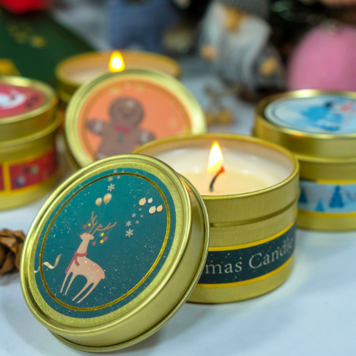 Own brand customized England Christmas soy wax scented travel candles tins gift set with private label